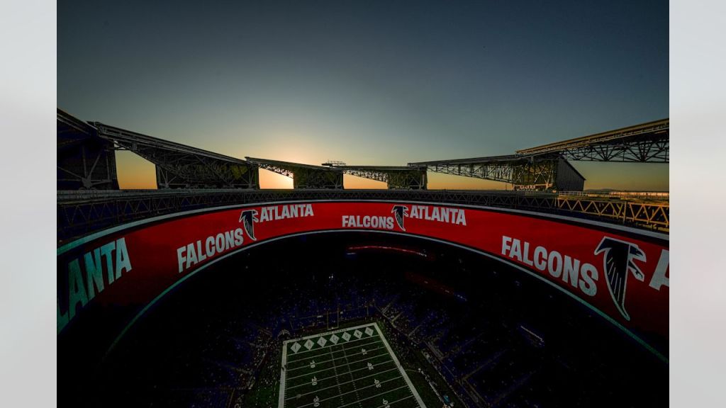 Falcons dominate Bills